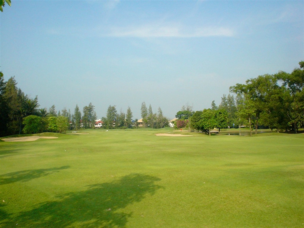 Rose Garden Golf Club